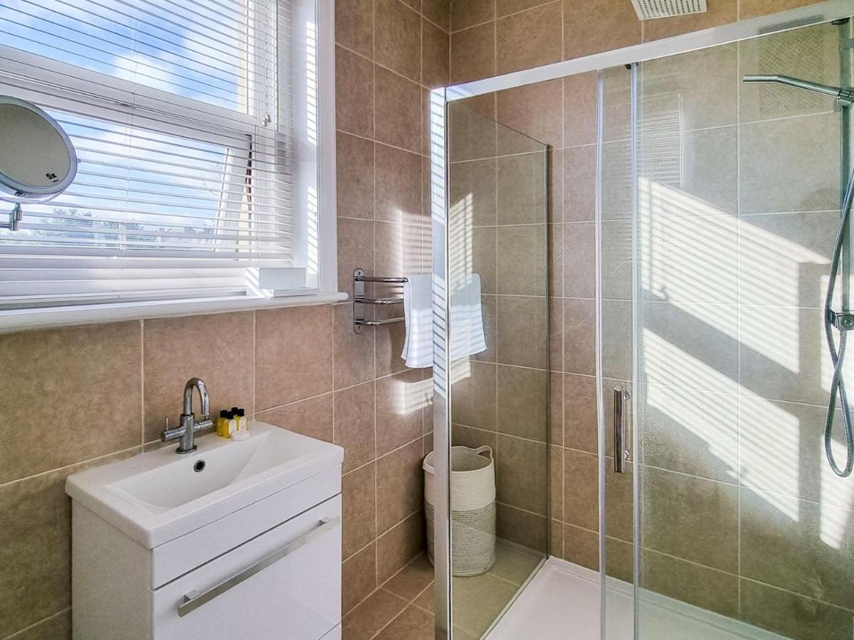 Apartamento Pass The Keys Wimbledon Hideaway Londres Exterior foto