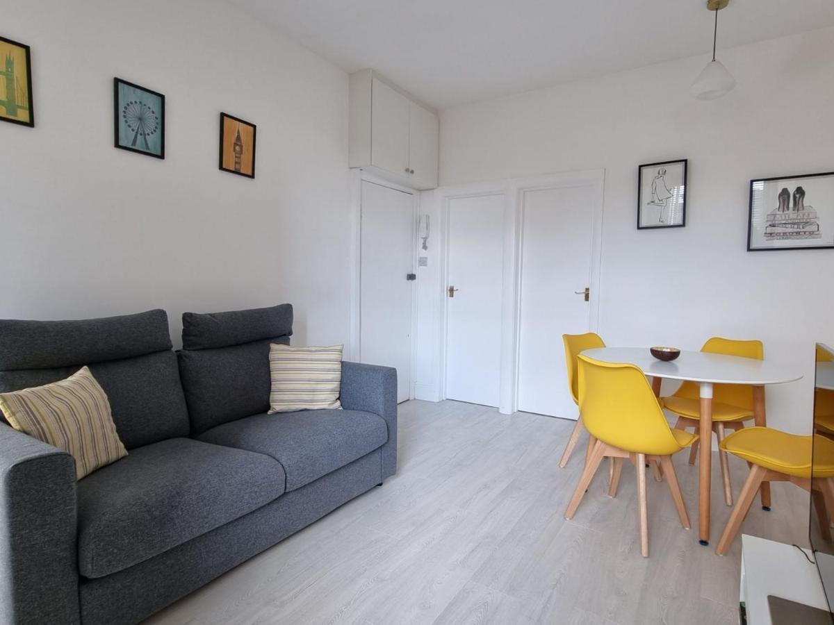 Apartamento Pass The Keys Wimbledon Hideaway Londres Exterior foto