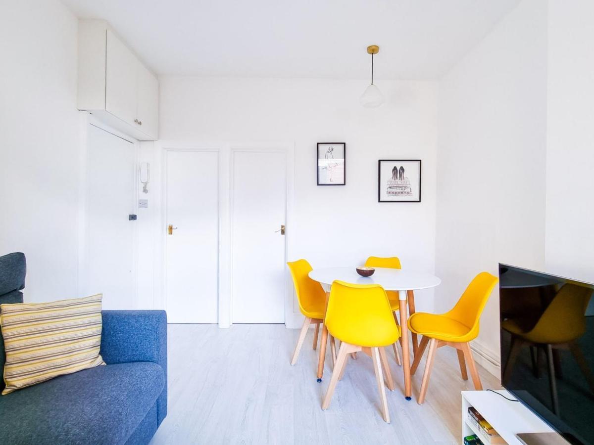 Apartamento Pass The Keys Wimbledon Hideaway Londres Exterior foto