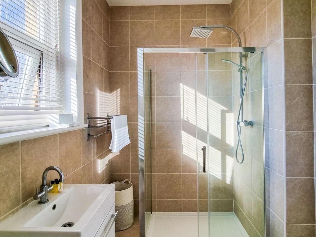 Apartamento Pass The Keys Wimbledon Hideaway Londres Exterior foto