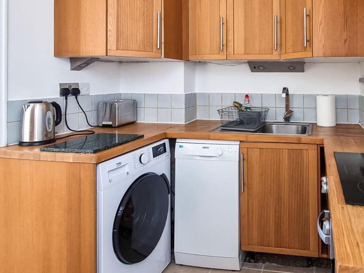 Apartamento Pass The Keys Wimbledon Hideaway Londres Exterior foto